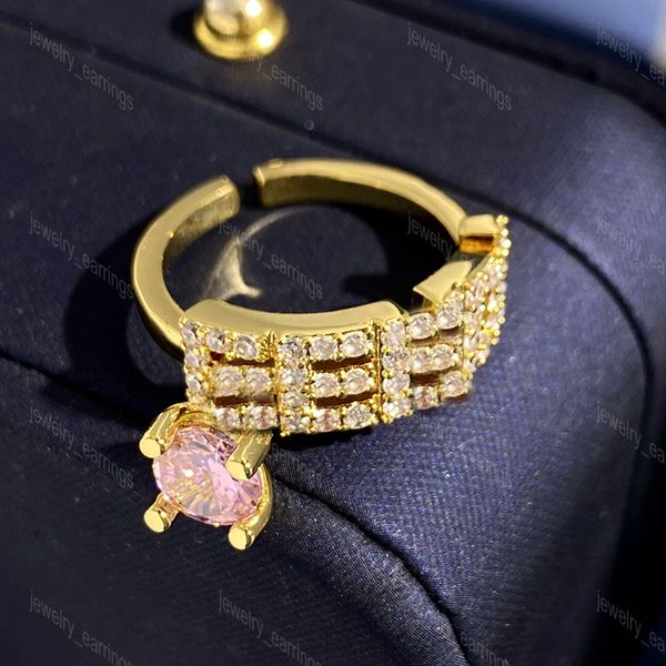 Fashiom Designer Anelli d'oro Anello di diamanti Fidanzamenti per le donne Gioielli quadrati geometrici di lusso Ornamenti da uomo Anelli d'amore F Largo con scatola