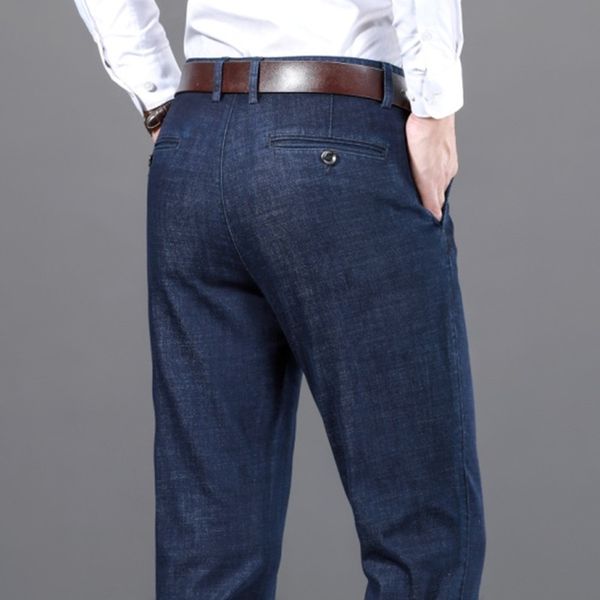 Jeans da uomo Uomo Tessuto modale dritto Comodo Pantaloni casual da lavoro casual da lavoro in denim Abbigliamento maschile Taglie forti 40 42 Uomo