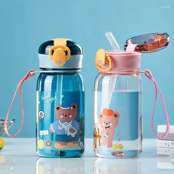 Wasserflaschen 400 ml niedlicher Strohbecher Sippy Kids Cartoon BPA-frei auslaufsicher Bär Outdoor tragbare Trinkflasche Kinder