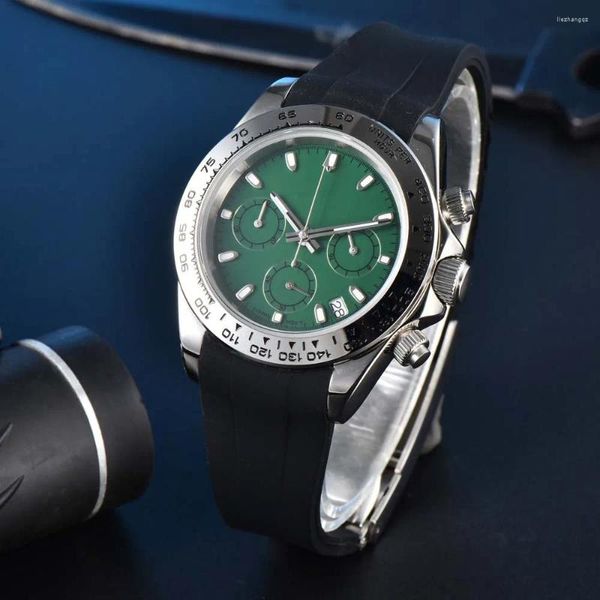 Orologio da polso da uomo Cronografo al quarzo Orologio giapponese VK63 Movimento Vetro zaffiro Cassa in acciaio inossidabile 316L Cinturino in caucciù Quadrante verde