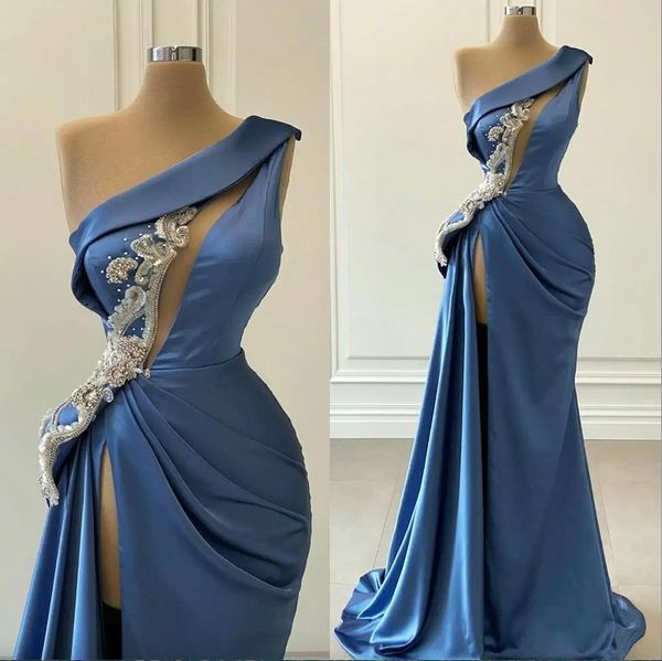 Arabo Aso Ebi Abiti da sera blu Elegante applique in raso Abiti da ballo a sirena con perline Una spalla Sexy spacco alto Scava fuori Abiti da festa formale Vestidos