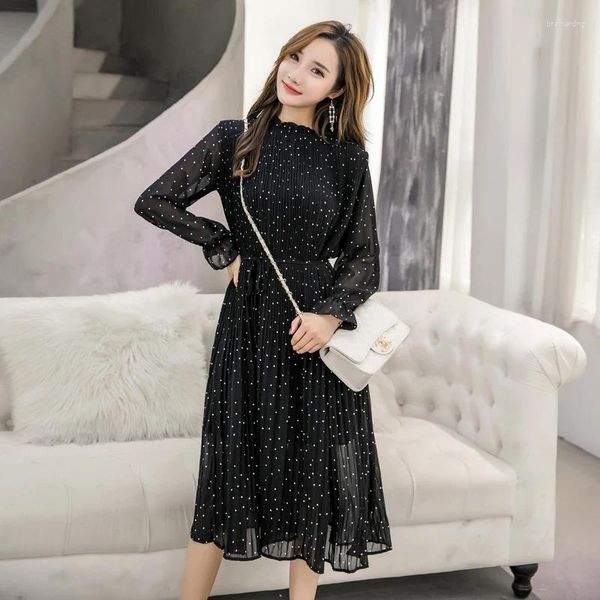 Robes décontractées Noir Vintage Vêtements Spring Lady Longue Robe en mousseline de soie 2023 Mode coréenne Femmes Manches Polka Dot Plissée 3670 50