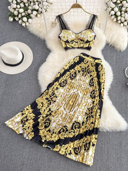 İş Elbiseleri Altın 2023 Yaz Moda Tasarımları Etekler Setler Kadın Kıyafetleri İndie Folk Baskı Seksi İki Parçası Dantel Kırpılmış Üst Pileli Etek Takım
