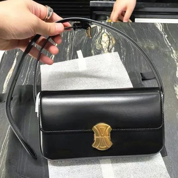 Busta baguette Borsa a tracolla con patta Borsa di lusso da uomo da donna Borse firmate borsa a mano classica borsa a tracolla Borsa da viaggio quadrata piccola in vera pelle 001