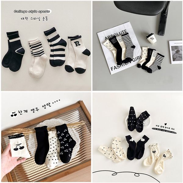 Designer Design Wave Point Kleinkinder Baby Hohe Qualität Neue Jungen Mädchen Mode Kinder Atmungsaktive Baumwollsocken Jugend Schwarz-weiß Gestreifte Kinder Mittelrohrsocken