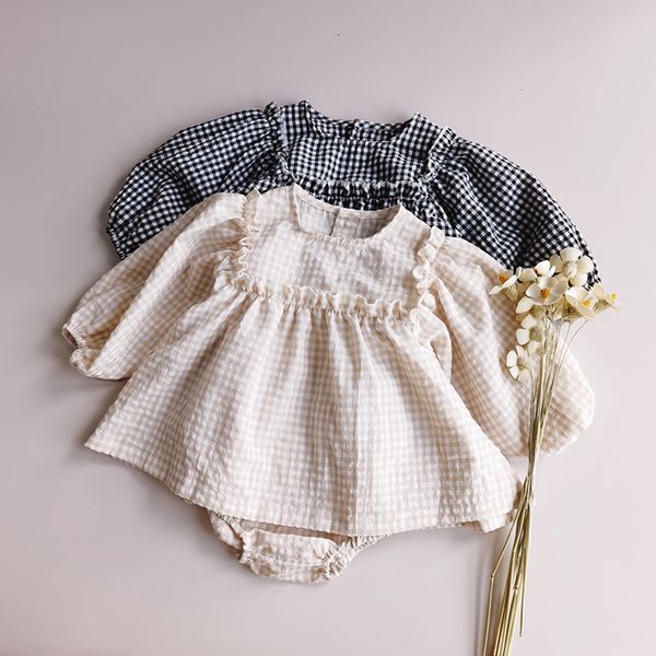 Kleidungssets Babykleidungsset 2-teilig Frühlingsbaumwolle Reine Baumwolle Kleinkind Mädchen Set Top PP Shorts born Babykleidung Babykleidung 230407