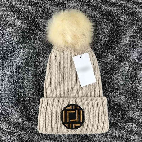 Designer de moda MONCLiR 2023 outono e inverno novo chapéu de lã de malha de luxo chapéu de malha site oficial versão 1:1 gorro artesanal 36 cores 077