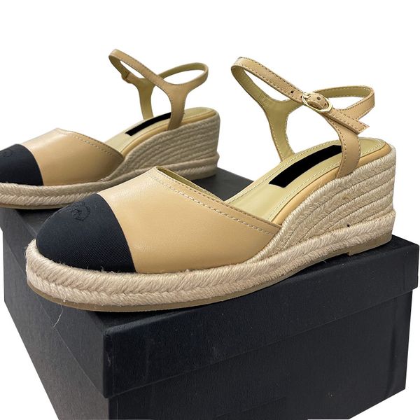 23SS Bayan Slingbacks Sandalet Sandalet Kama Topuklu Koyun Dinili Elbise Ayakkabı Tasarımcısı Ayarlanabilir Ayak Bilek Terlik Klasik Khaki Retro Siyah Düğün Yaz Bayanlar Mules