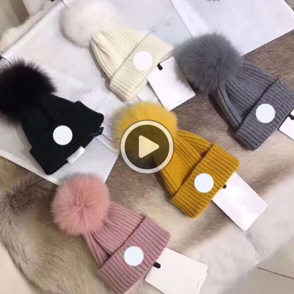 Çocuk tilki kürk top çizgili yün şapka tasarımcısı erkek üçgen rozeti beanie geniş ağzına kadar kötü şapka beyzbol şapkası unisex açık sıradan moda kapakları