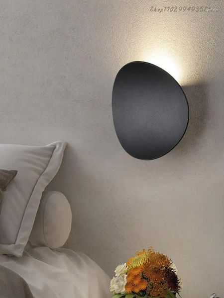 Lampada da parete Camera da letto Alluminio Moderno minimalista Lampade nordiche Camera principale Sfondo Comodino