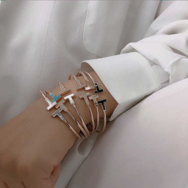 Bracciale in argento TFF originale di marca con bracciale a doppia T femminile creativo a sette colori conchiglia bianca a sette colori con diamanti finti