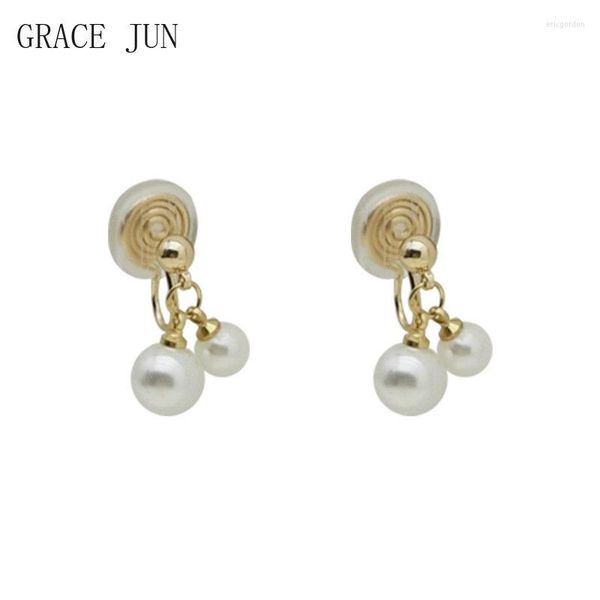 Brincos de costas Grace Jun Korea Clipe de pérolas duplas na moda fofa feminina dourada feminina Mosquito Bobina Cushion Cuff Ear