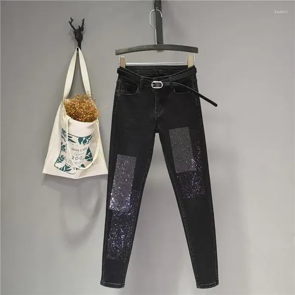 Jeans da donna Abbigliamento primaverile Perla traforata Pantaloni neri Perline per unghie Mostrano sottile e versatile a vita alta Z147