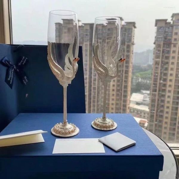 Copos de vinho cisne cálice vermelho alta beleza sem chumbo cristal vidro casamento champanhe par caixa de presente uso doméstico s verre