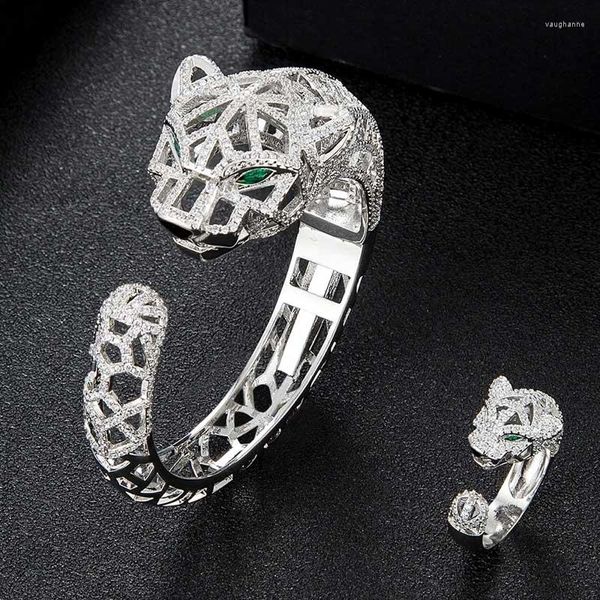 Collana Orecchini Set Zlxgirl Gioielli Classici da donna e da uomo Bracciale rigido a forma di leopardo con anello nuziale zircone cubico