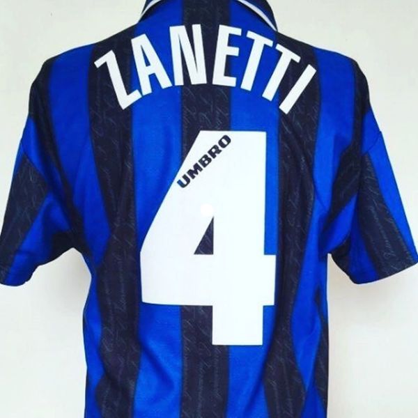 ZANETTI 1995 1996 Camisetas de fútbol 97 98 RONALDO CAMBIASSO SNEIJDER ADRIANO Zamorano Milan Djorkaeff Inter retro Camiseta de fútbol hombres kit uniformes fanáticos