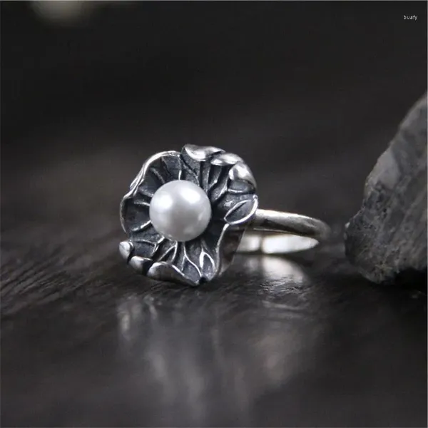 Anelli a grappolo Vintage Thai Silver Pearl Flower per le donne Ragazze Regali di gioielli per feste di nozze Jz747