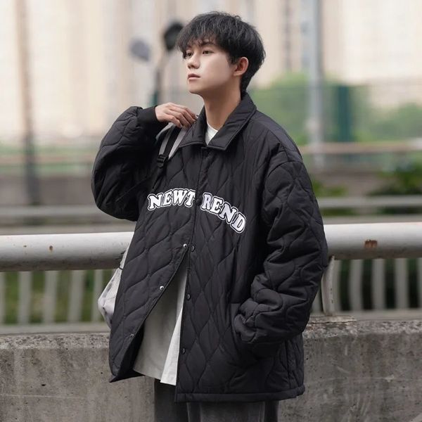 Мужские пуховые парки, зимняя куртка с ромбическим узором, стеганое пальто с вышивкой букв, мужское ветрозащитное пальто в Корейском ретро стиле, повседневная хлопковая куртка с лацканами 231108