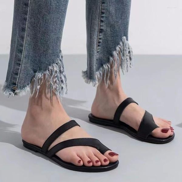 Slippers Summer Flats Flip Flips Women Black Leather Beach Roma Sandals Slides Sapatos de grife elegantes para 2023