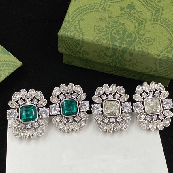 Dsgreen Beyaz Gem Rhinestone Stud Tasarımcı Kadın Kişilik Kız Bayanlar Küpe Aretes Düğün Partisi Hediye Takı Yüksek Kaliteli Gelin Kemeri