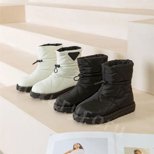 Тенденция моды Роскошные дизайнерские женские зимние сапоги Пуховая водонепроницаемая ткань из хлопка, зимние теплые ботинки, мягкий комфорт, Высочайшее качество, ботинки с плоской подошвой на открытом воздухе