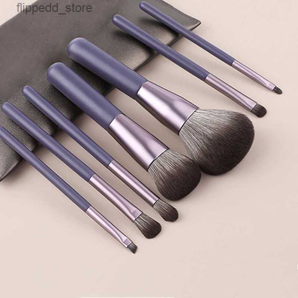 Pincéis de maquiagem 7pcs Conjunto de pincéis de maquiagem portátil Premium Synthetic Hair Foundation Powder Blending Eyeshadow Cosmetic Brush Make Up Tools Roxo Q231110