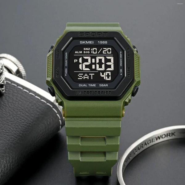 Orologi da polso I Conto alla rovescia militare Orologi sportivi digitali Uomo Display retroilluminato Chrono Orologio da polso 5Bar Sveglia impermeabile Reloj Hombre