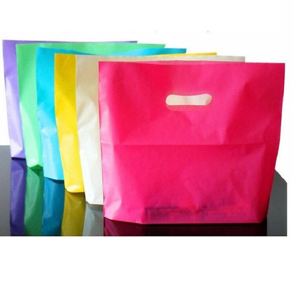 Wrap regalo 50pcs/lotto sacche di plastica colorate con pacchetti di vestiti boutique rosa