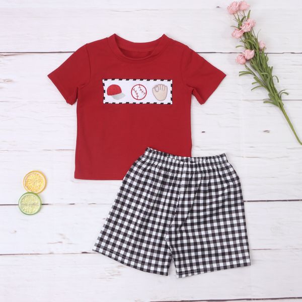 Completi di abbigliamento Ritorno a scuola Abbigliamento per neonati maschi Set da ricamo rosso Baseball Top a maniche corte casual Pantaloncini da palestra Set 1-8 anni 230410