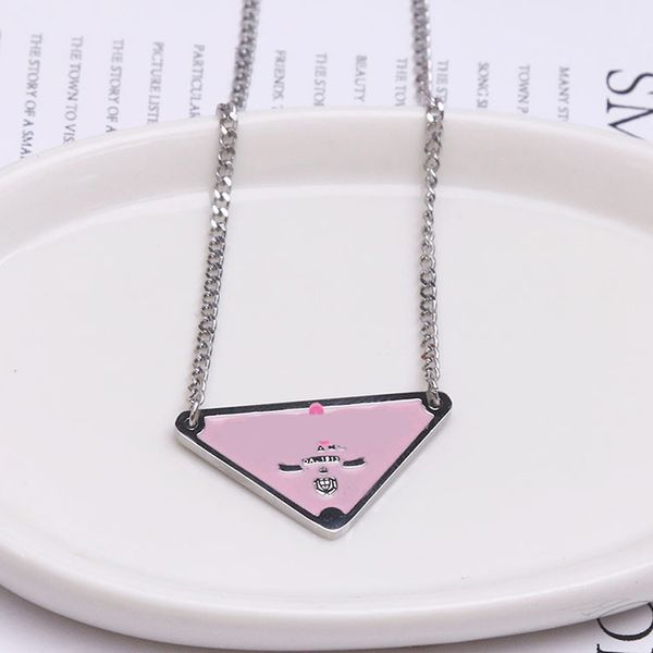 Herrenkette Anhänger Halsketten Frauen Halskette Männer Luxusmarken Designer Anhänger Edelstahl Buchstaben Choker Perlen Ketten Schmuckzubehör Geschenke