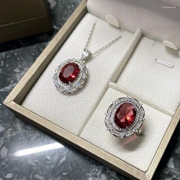 Collana Orecchini Set Versa Gioielli Forniture L'anello Premium Sense placcato 18k punta verde cristallo 10 14 imitazione sangue di piccione lusso