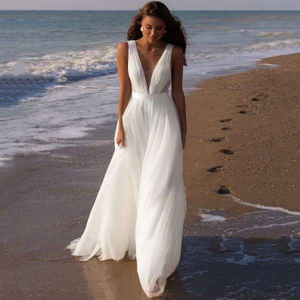 Einfaches rückenfreies Strandhochzeitskleid 2024 Weiß mit V-Ausschnitt Sexy ärmellose Falten Sommer Brautpartykleider Boho Vestidos De Novia