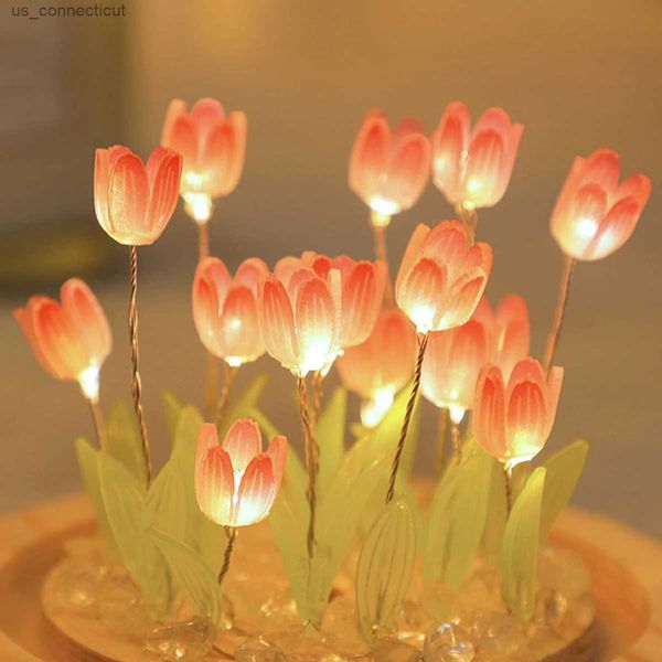 Luci notturne 10/20 pezzi Tulip Night Light Lampada da tavolo a fiori di tulipano a batteria Simulazione fai da te Tulipano Lampada notturna a LED Lampada da comodino fatta a mano R231110