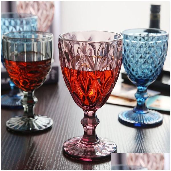 Bicchieri da vino all'ingrosso 240Ml 300Ml 4 colori Lampada in vetro colorato in rilievo in stile europeo Calici spessi Dhs Consegna goccia Giardino domestico Ki Dhlya