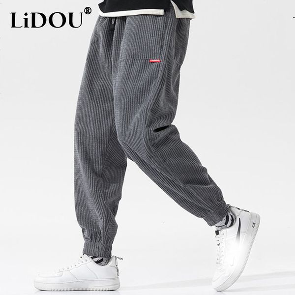 Pantaloni da uomo Autunno Inverno Casual Velluto a coste allentato Tinta unita Pantaloni Harem Tasche uomo Tutti abbinati Pantaloni maschili moda Abbigliamento streetwear 230410