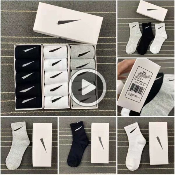 Moda sólida esportes masculino meias clássico gancho preto e branco cinza basquete suor absorvente respirável curto barco meia luxo sportsocks zb74