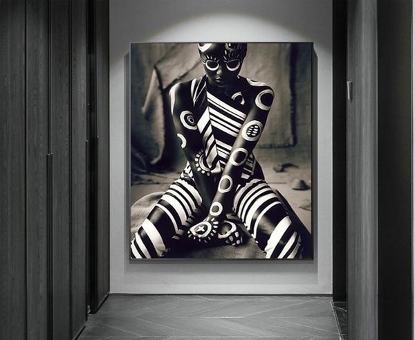 Modello in bianco e nero Donna africana Poster Stampa HD Tela Pittura Figura unica Immagini di arte della parete Soggiorno Decor Mural2401943