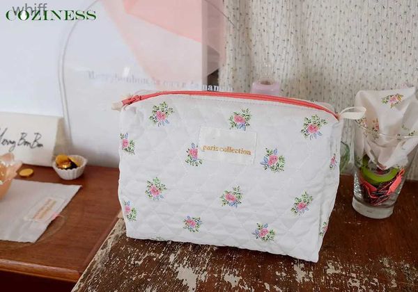 Sacos de fraldas Saco de fraldas para bebês Pacote de algodão acolchoado floral Bolsa multifuncional para mães Sair de alta capacidade portátil para recém-nascidos Saco de armazenamento de suprimentosL231110