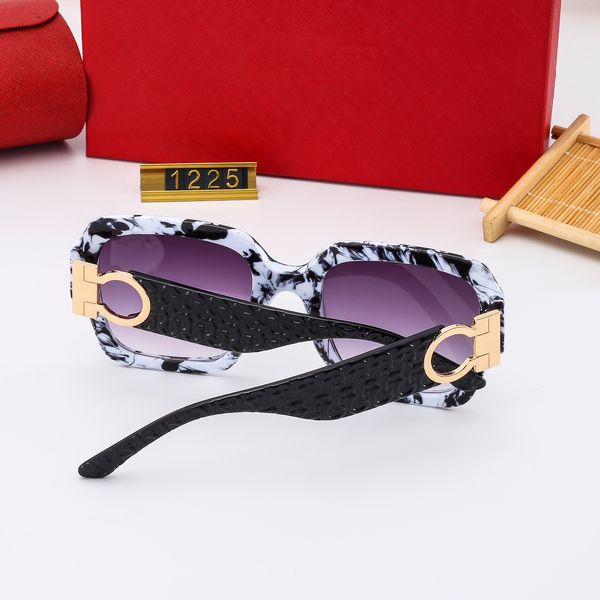 Moda Carti Luxuja óculos de sol legal Designer Retro Style Tura Eyewear para mulheres Óculos de quadros de tamanho grande PC quadrado ω em forma de metal portátil e confortável