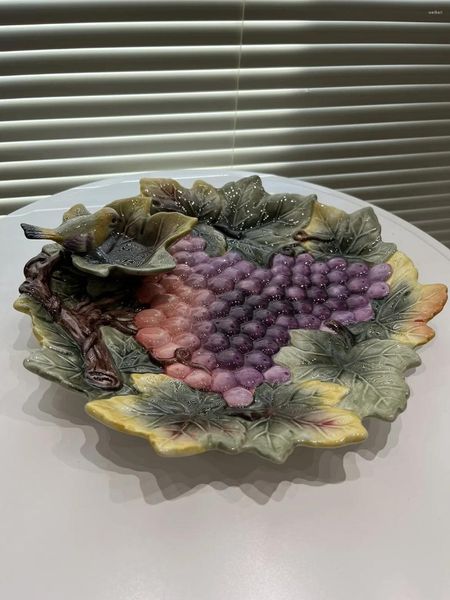 Piatti Fangya Ziqi Donglai Uva viola Vassoio di frutta secca in ceramica Piatto da pranzo decorativo per la casa Piatto da portata per immersione di frutti di mare