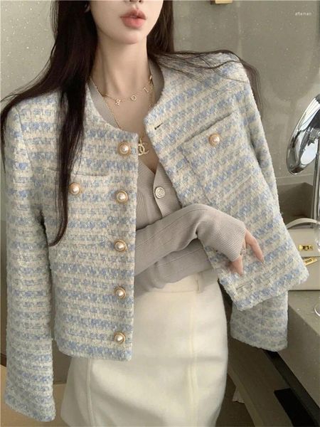 Jaquetas femininas moda celebridade senhora pérola botões casaco de lã 2023 outono francês elegante tecido o pescoço jaqueta curta chique tweed outwear