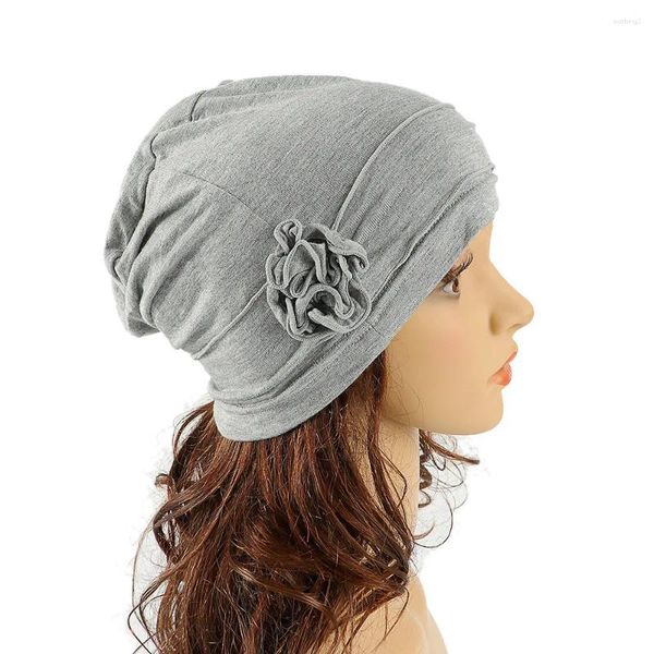 Береты Для женщин наклейка модный капюшон для девочек сплошной цвет пуловер Кепка повязка на голову с цветком шляпа хлопок без полей