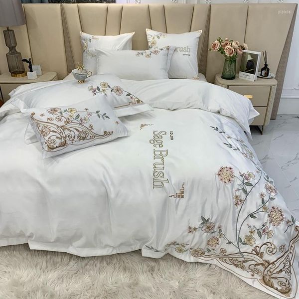 Bettwäsche-Sets Luxus-Blumenstickerei-Set Weiße Satin-Baumwollbettwäsche Bettbezug Tagesdecke Bettlaken Kissenbezüge Heimtextilien
