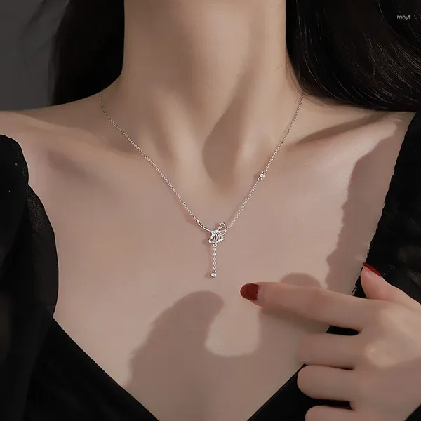 Collane con ciondolo VENTFILLE Colore argento Zircone Ginkgo Collana con ciondolo per donna Ragazza Cerimonia di nozze Regalo Scava fuori gioielli eleganti Goccia