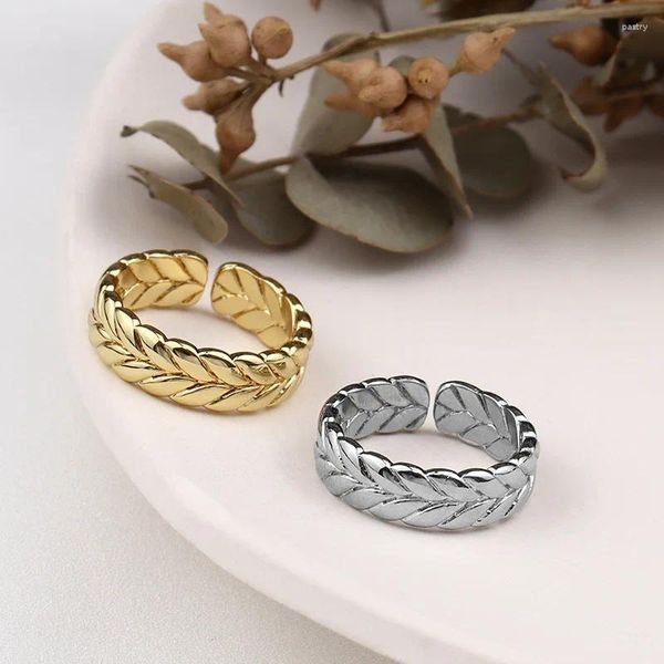 Anillos de racimo Moda Classic Tree Leaf Anillo chapado en oro 2023 Diseño de personalidad Hombres Mujeres Ajustable para joyería de fiesta