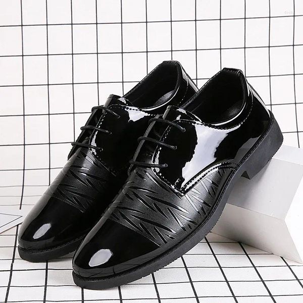 Sapatos de vestido sacos para homens casuais casamento homens couro designer de luxo escritório verão homem clássico preto crocodilo sapato mens