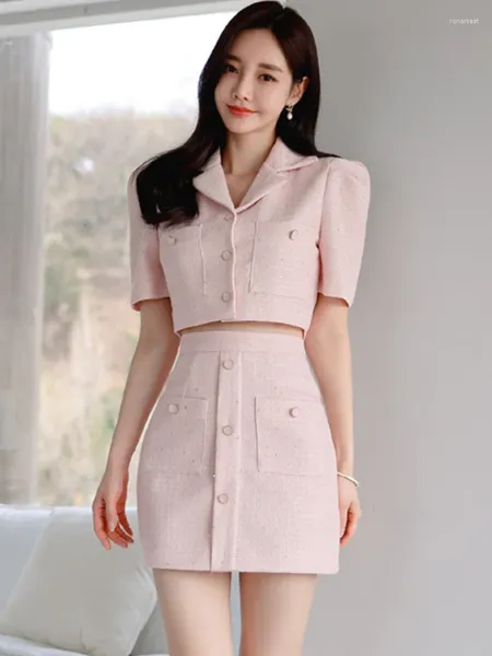 Abiti da lavoro Coreano Elegante Moda OL Piccola fragranza Tweed Set due pezzi Giacca da donna Cappotto Gonna Tute Y2K Francese Estate 2 Outfit