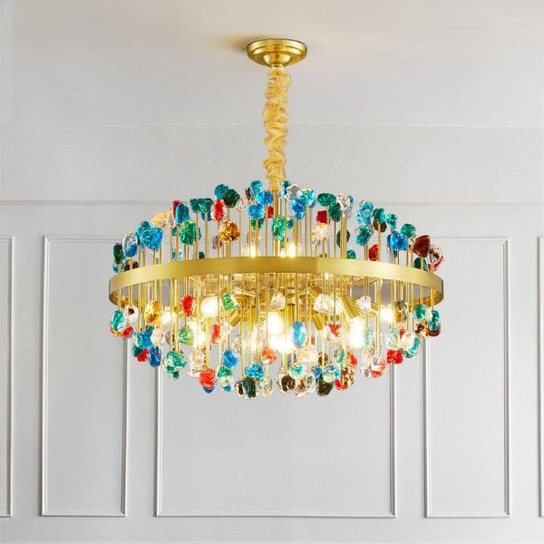 Lampadari Lampadario di cristallo moderno di lusso per soggiorno Decorazione domestica dorata Lampada in cristallo colorato Apparecchio di illuminazione a catena da pranzo