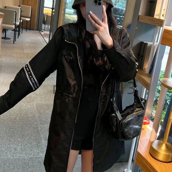 2023 novo designer trench coat feminino trench coat p-r-a casaco de náilon reciclado de alta qualidade marca casaco feminino à prova de vento jaqueta impermeável jaqueta casual cinto