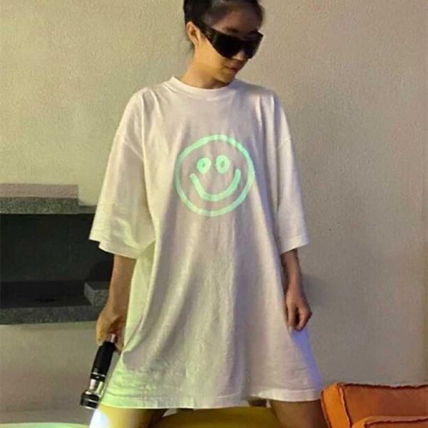 Camisa de camisa de designer feminino Camisa de traje alta versão correta Família clássica Glow Sorrindo Face Face Fluorescente T-shirt Top Street